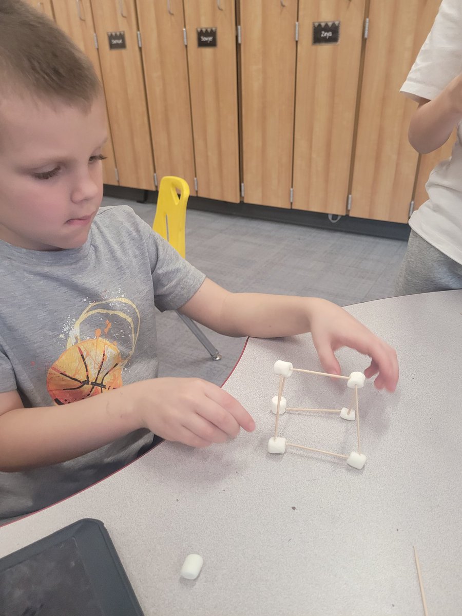 JenKoziolek's tweet photo. K2 Cuties explored 2D and 3D shapes using toothpicks and marshmallows. Add some fun technology and you've got yourself an engaging lesson that allows you to float from table to table while listening to 6 year olds coach and share strategies. 
#STEAM #McKinleyStrong #OwatonnaProud https://t.co/JAtvhjqPnH
