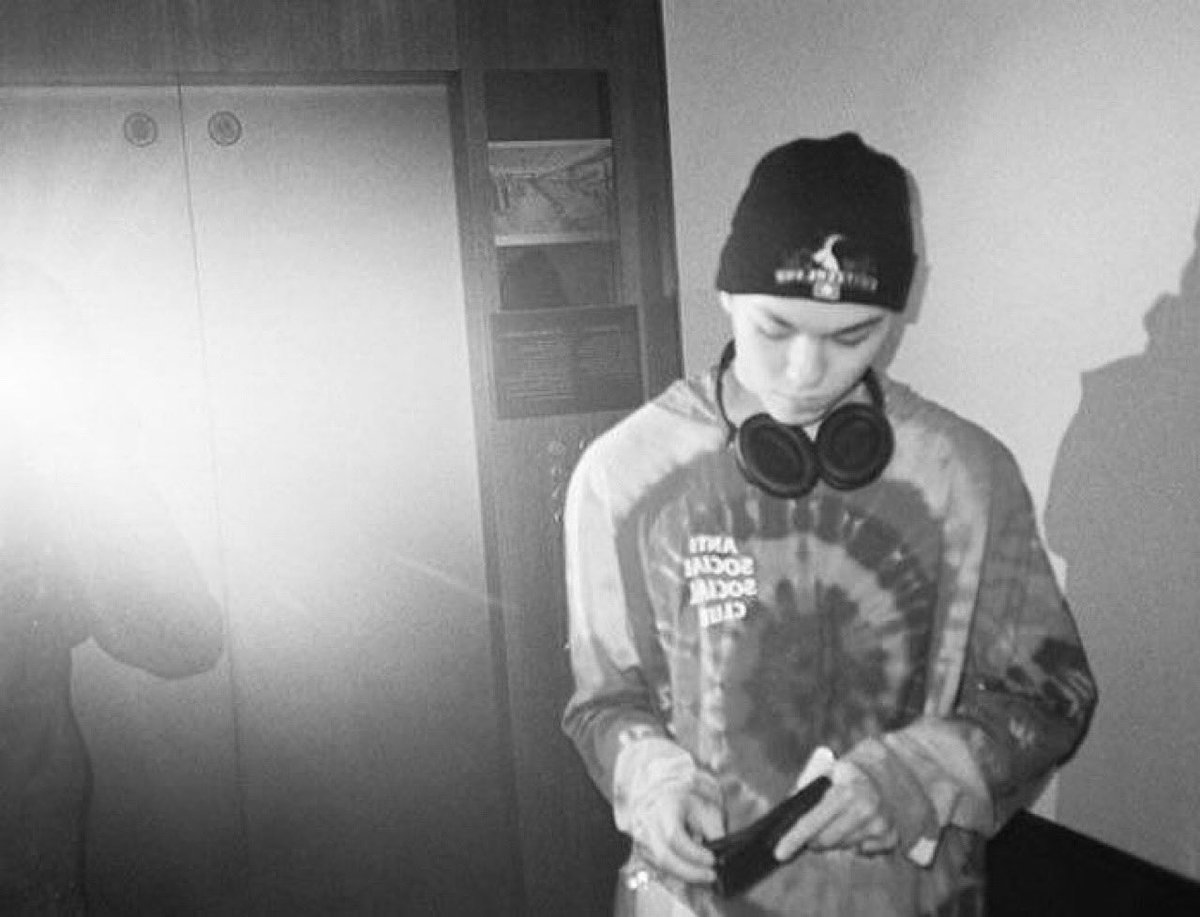 springnotspring's tweet image. 🏩pink light after midnight🗝

💗seventeen
💗vernon/seungkwan, vernon &amp;amp; mingyu
💗38k words, m
💗“did you hear? kim mingyu hasn’t been at school all week.”

archiveofourown.org/works/38139493