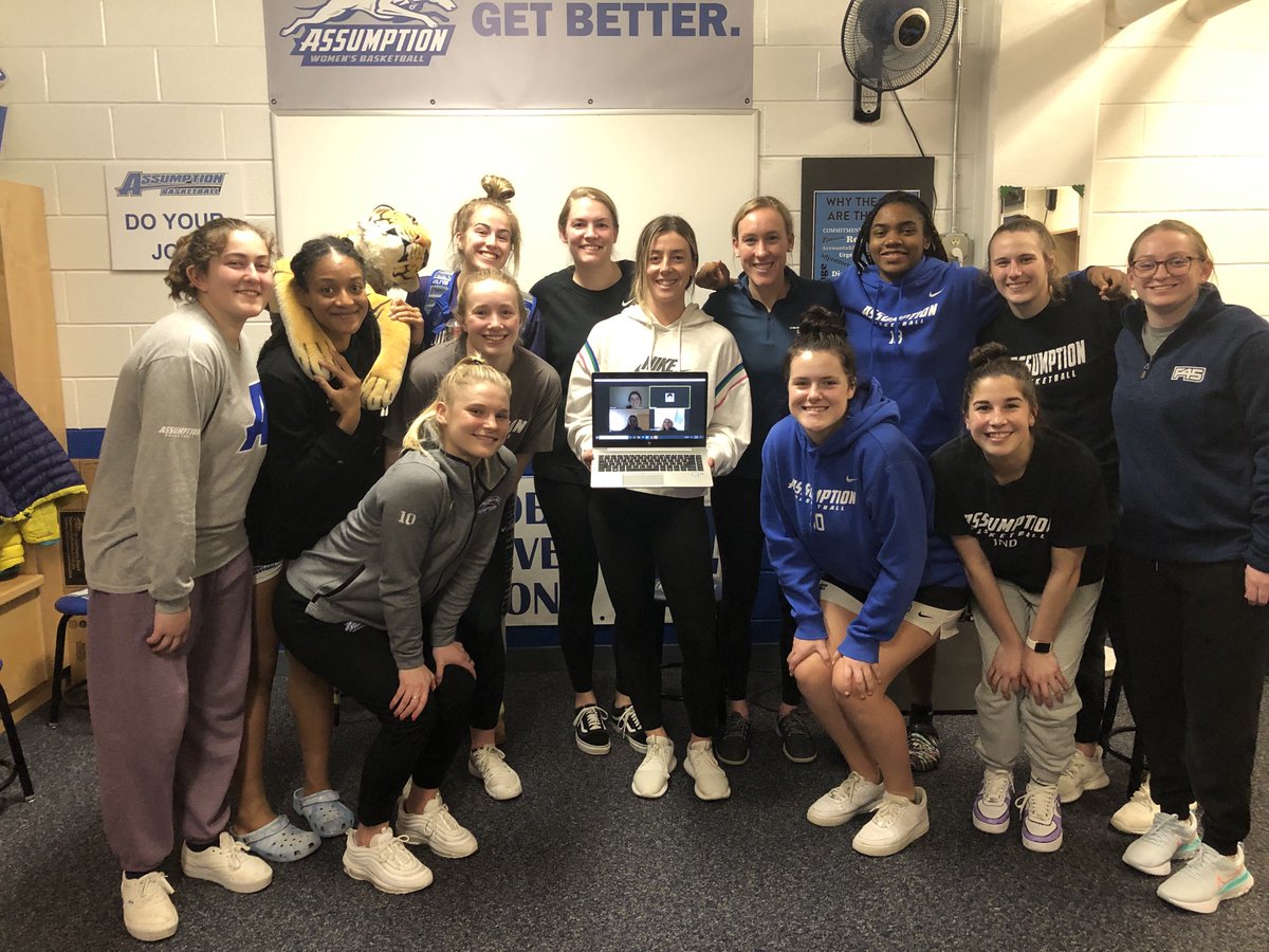 AssumptionWBB's tweet photo. A Huge thank you to alums Molly Griffiths, Kelly Conley, Jamie Insel &amp; Allison Stoddard for coming to campus to speak to our team. Who better to talk about a winning culture and the Assumption Way. Go Hounds #hounds4life #getbetter. #Demetri11’ https://t.co/4i8ZnKV8Gm