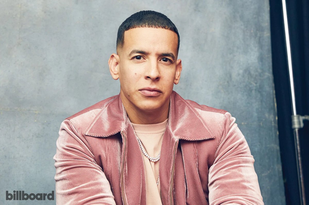DYMFC_TEXAS's tweet photo. #Legendaddy @daddy_yankee https://t.co/8d9ljIgl5N