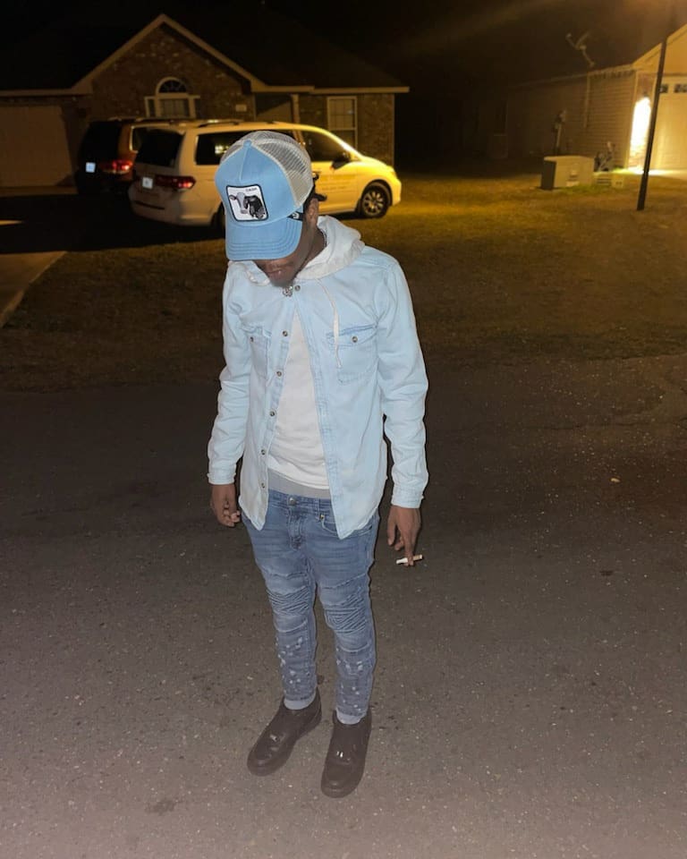 bandmanyungin's tweet photo. 💙 #LongLiveNino #LongLiveGee #FreeDaGuys https://t.co/X2GoRnQwsw