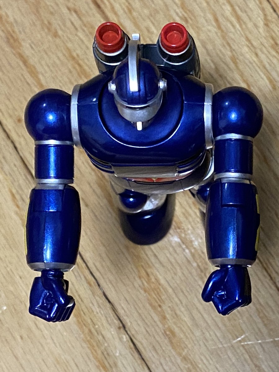 SoulinkChu's tweet photo. The ankle and the wrist joints pop out to offer more range of motion #MiniGokin #Tetsujin28 #ActionToys https://t.co/a1lmxBHC66