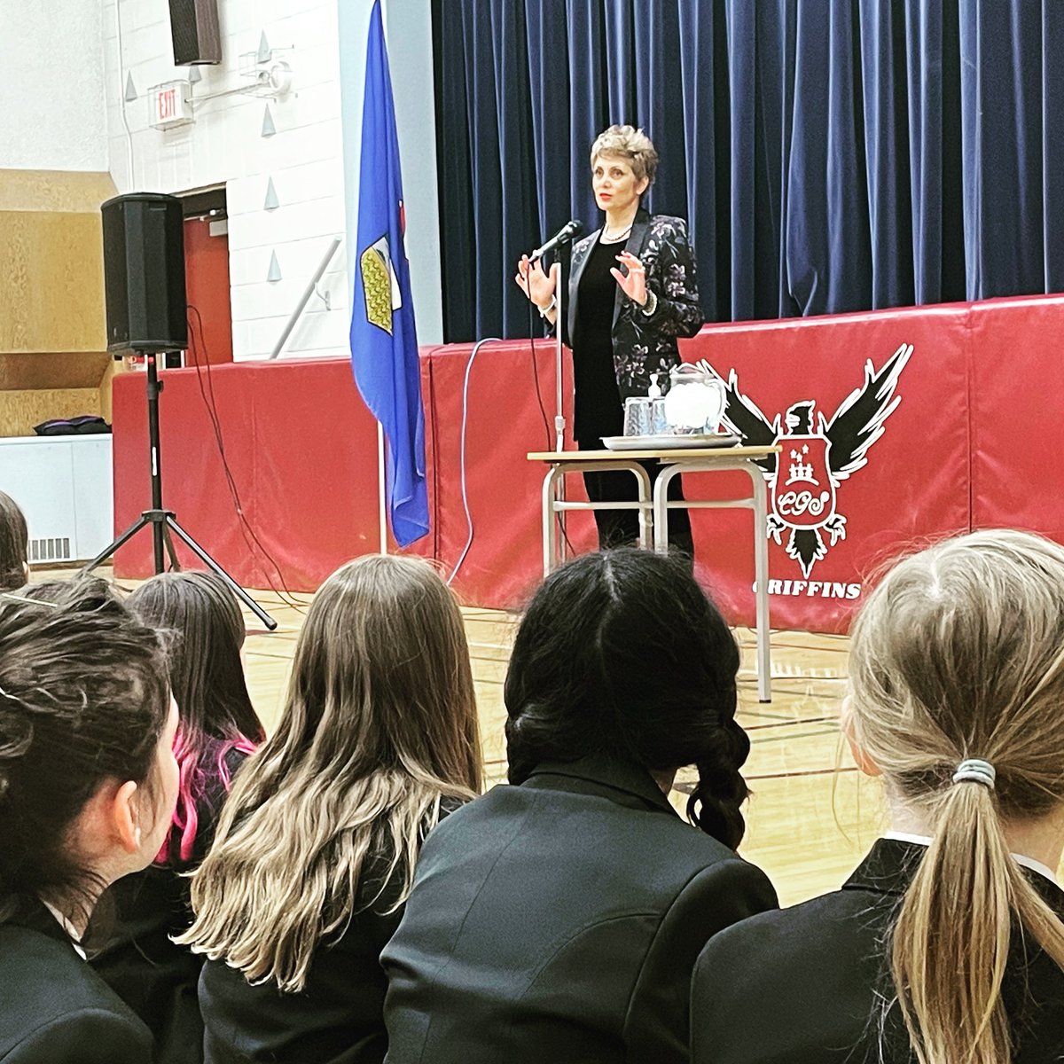 Olson_L1975's tweet photo. Thank you to Mayor Gondek @JyotiGondek for inspiring the girls at CGCS @CalGirlsSchool to lead, grab opportunities when they come and her goal to make Calgary an inclusive welcoming city for all. We believe in you Mayor Gondek! https://t.co/OjK0ehBhmb