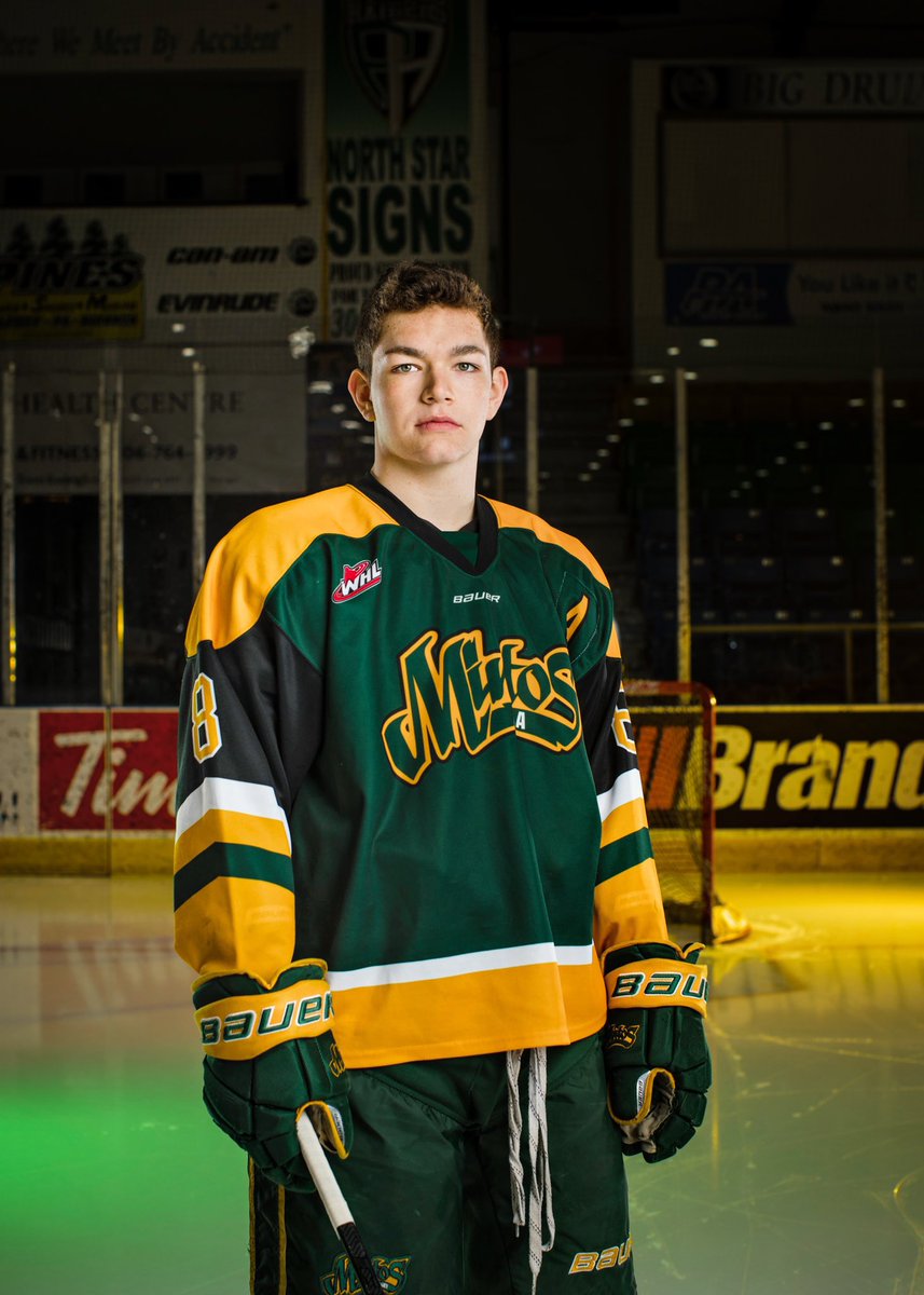PA_Mintos's tweet photo. Mintos forward Jacob Cossette has been named an SMAAAHL First team All Star , Scoring Leader , League MVP &amp; top forward ! Wow ! Congratulations! https://t.co/3mQimdW4xM