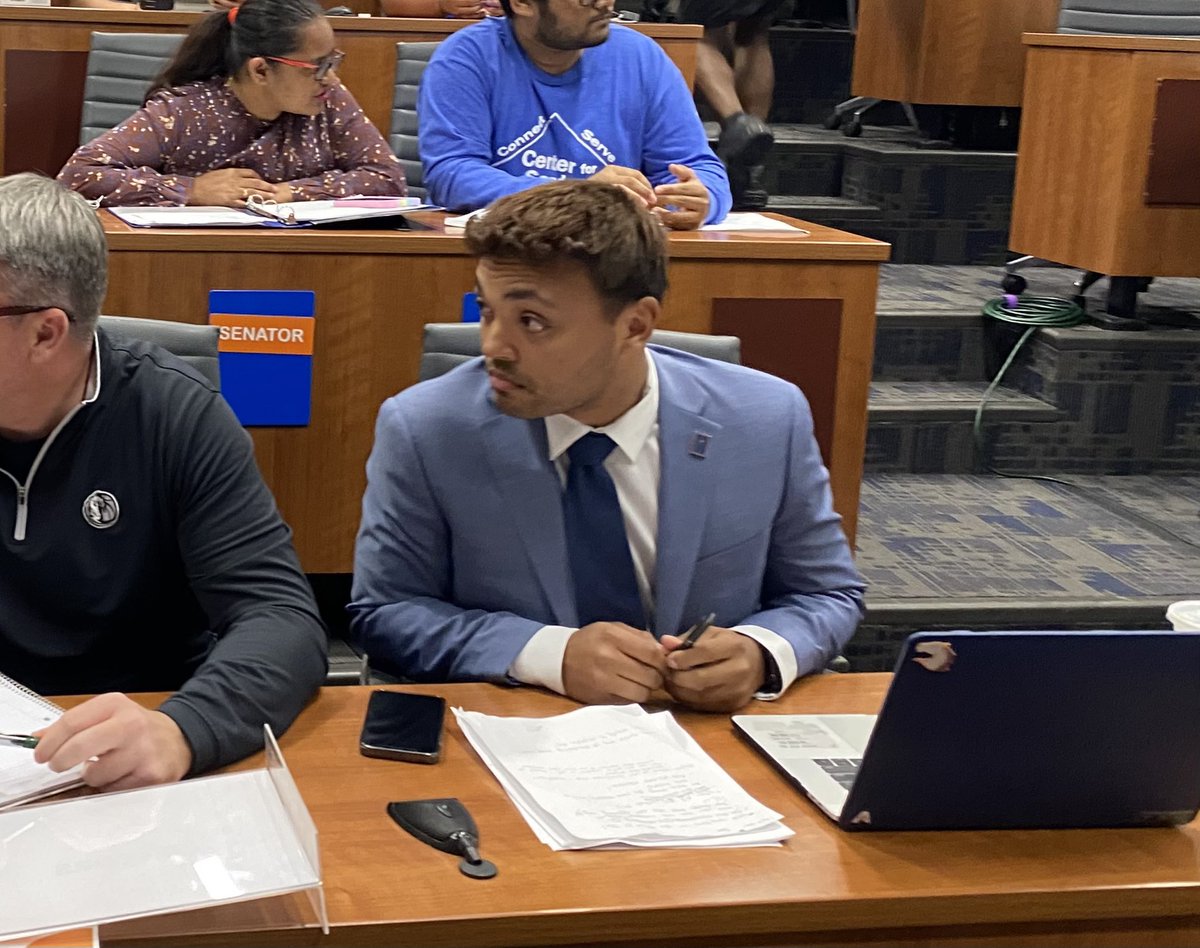 UTARadio's tweet photo. After two successful impeachment votes over the last two days, the Student Senate failed to reach a majority vote on Vice President Thomason Clayton following charges of misconduct. https://t.co/W1EumDx5EL