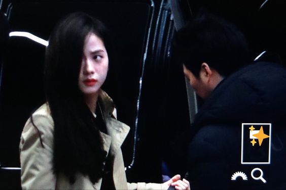 jichuhourly's tweet photo. that's hot
#지수 #JISOO https://t.co/ZWUN5WPdWc