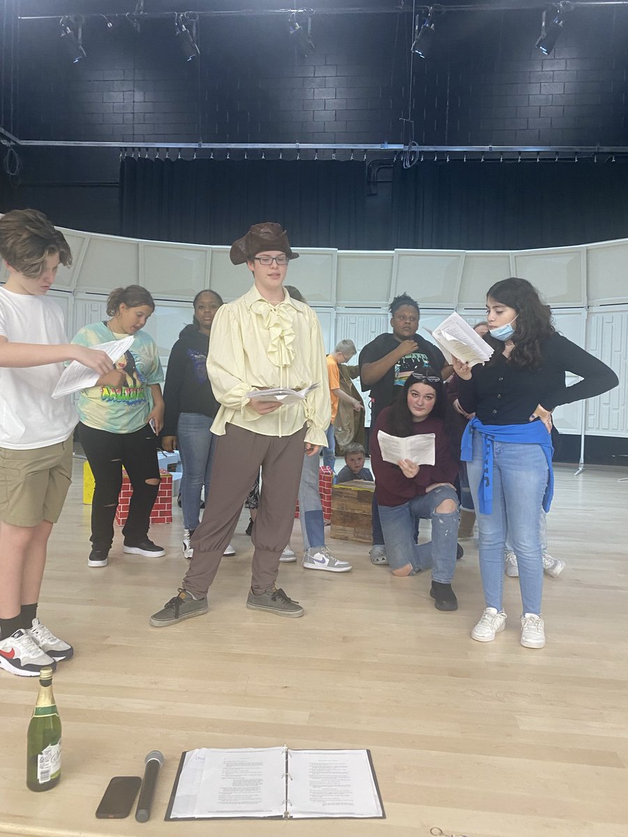 Amanda Carlton tweet media