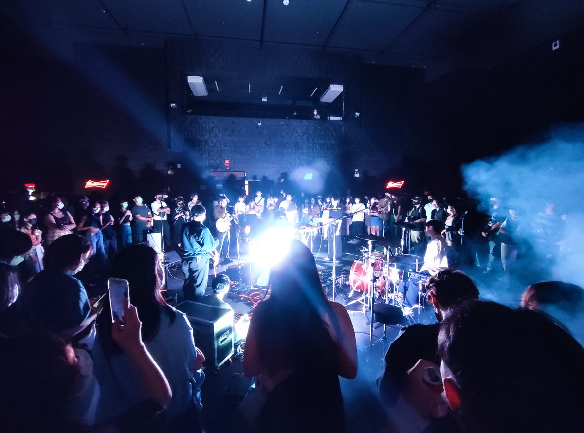 popscences's tweet photo. #tieatie
#daynim
#tempdotband
#beabud #budlivehouse https://t.co/2aqVUh8y4q