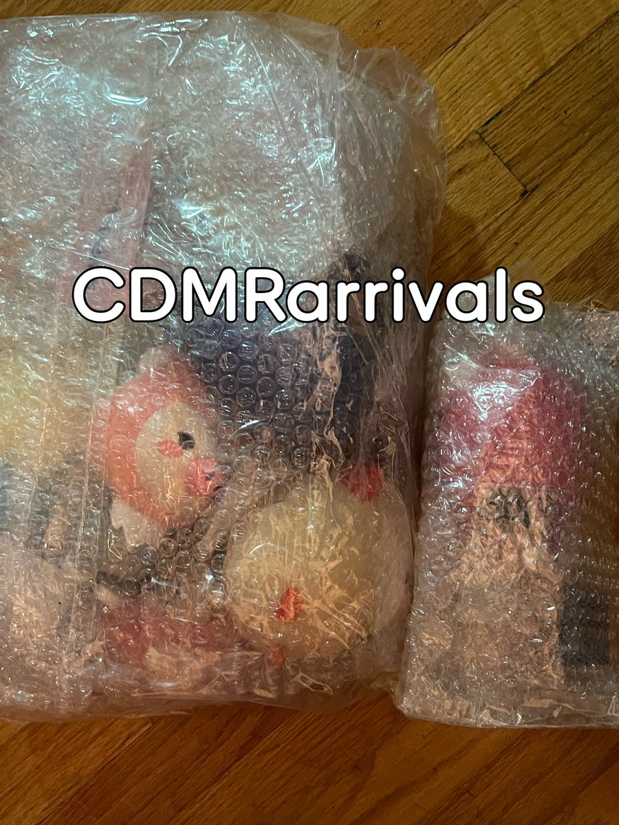 CDMR_GOs's tweet photo. #CDMRarrivals 

✨: Arrived yesterday, DMS emails will go out Friday, sorry for the delays! If your address has changed please email us to let us know. Thank you~ https://t.co/K8fIi7Bdsd