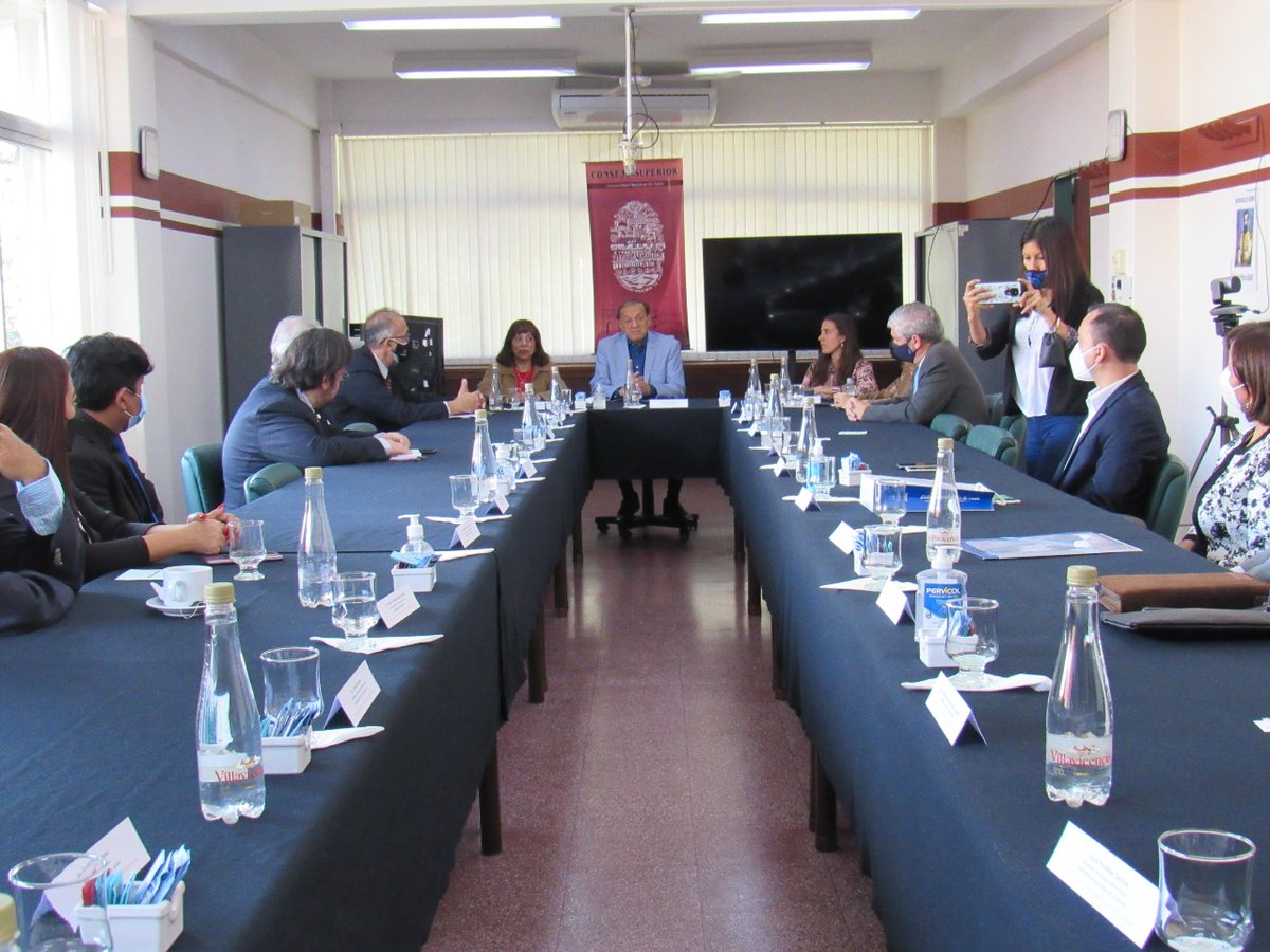 mfjimenez's tweet photo. Presente en calidad de Asesor por 🇧🇴 en la LVIII Reunión del Comité Ejecutivo del #CRISCOS en la UNSa 🇦🇷 #InternacionalizaciónUtepsa https://t.co/eew8LwJPQx