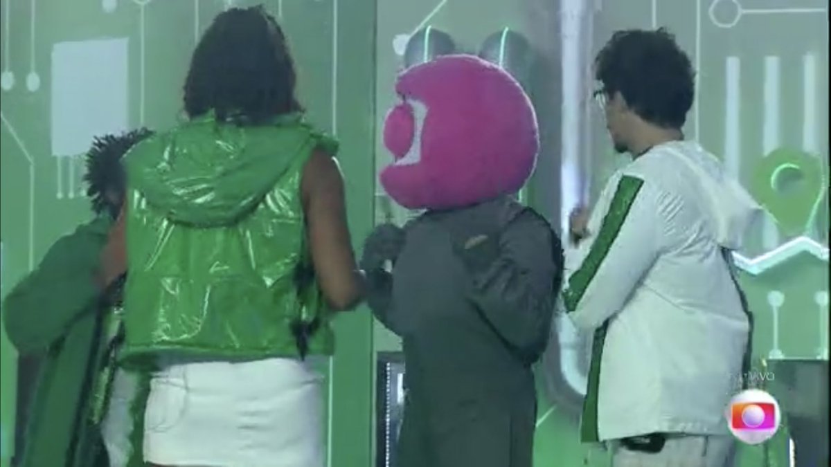 Lalics2's tweet photo. Sei não hein... Mas não duvido que o Boninho pode aproveitar e passar informação pra eles lá. 

O Boninho Quando o Arthur https://t.co/lgZHXsBBi0