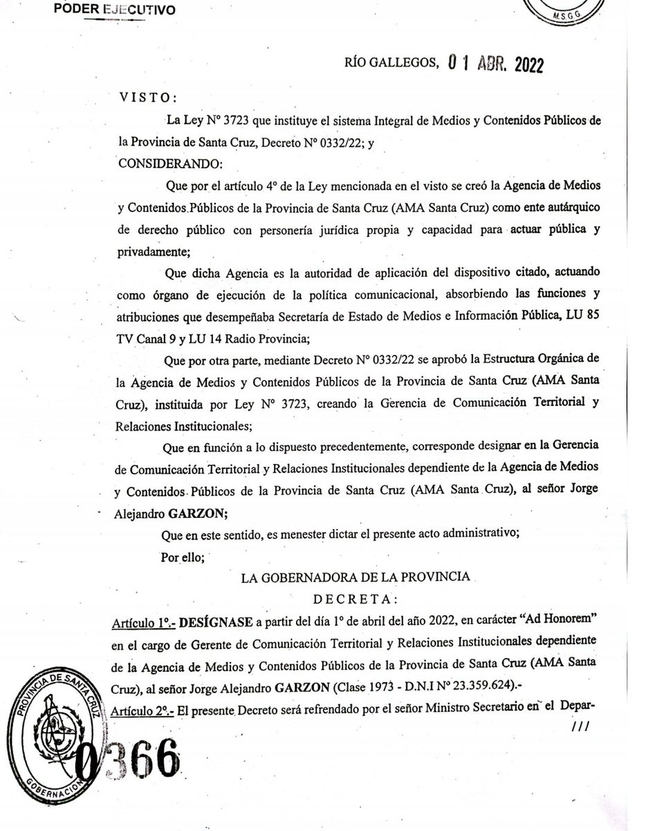 AleGarzonOk's tweet photo. A las y los Trabajadores del Estado y al Pueblo de Santa Cruz https://t.co/KcaX9zjEqU https://t.co/KcIVXBpGQR