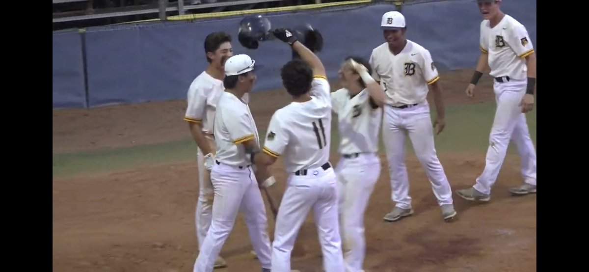 Belen_Baseball's tweet photo. Wolverines battle back to beat University at Nova SE 6-3. Branzino - 6.2 IP w/1 ER and 7Ks.  Mike Cruz - 3 for 3 with GW 2 RBIs and Chris Bayo 2 for 4 with a 3B and an RBI as Belen had to come from behind in the 6th and 7th innings. De Goti, Huembes and Cordero each had key hits. https://t.co/AZVqXDPbly