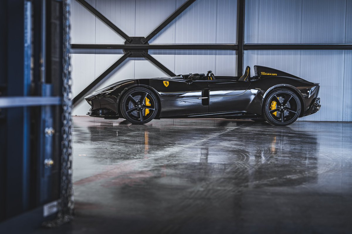 CauleyFerrari's tweet photo. Our final Monza delivery was surely one worth waiting for! Cauley Ferrari of Detroit is excited to share with you an amazing piece of Ferrari history.  Built with an exposed Carbon Fiber exterior allowing for the signature weave pattern to show through. @Ferrari @FerrariUSA https://t.co/oQmalJNZxF
