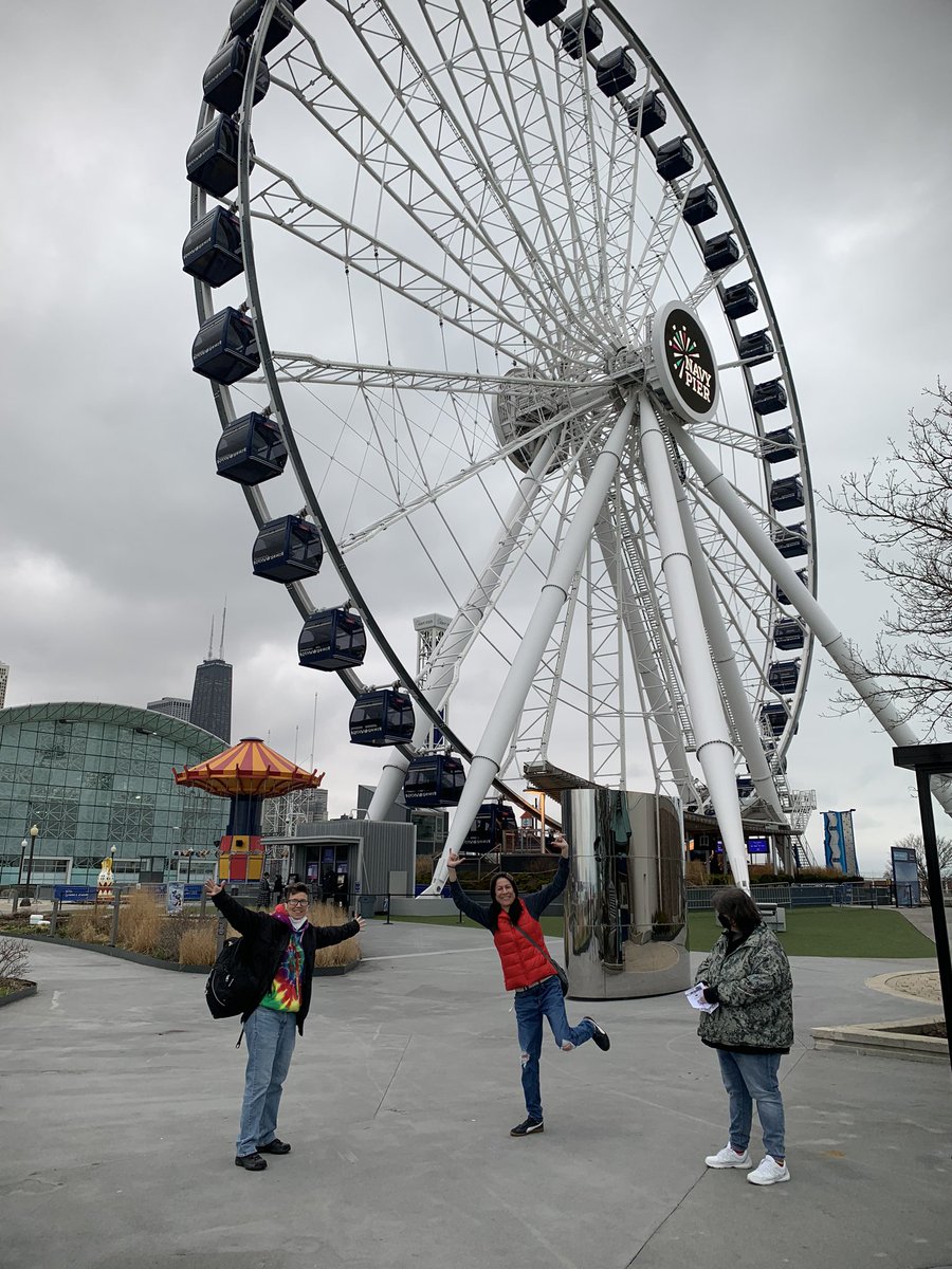 groovypanda's tweet photo. NAVY PIER, CHICAGO w/ H Block Friends!!!!! 3.31.22❤️😁 https://t.co/xUgrRAkNYz
