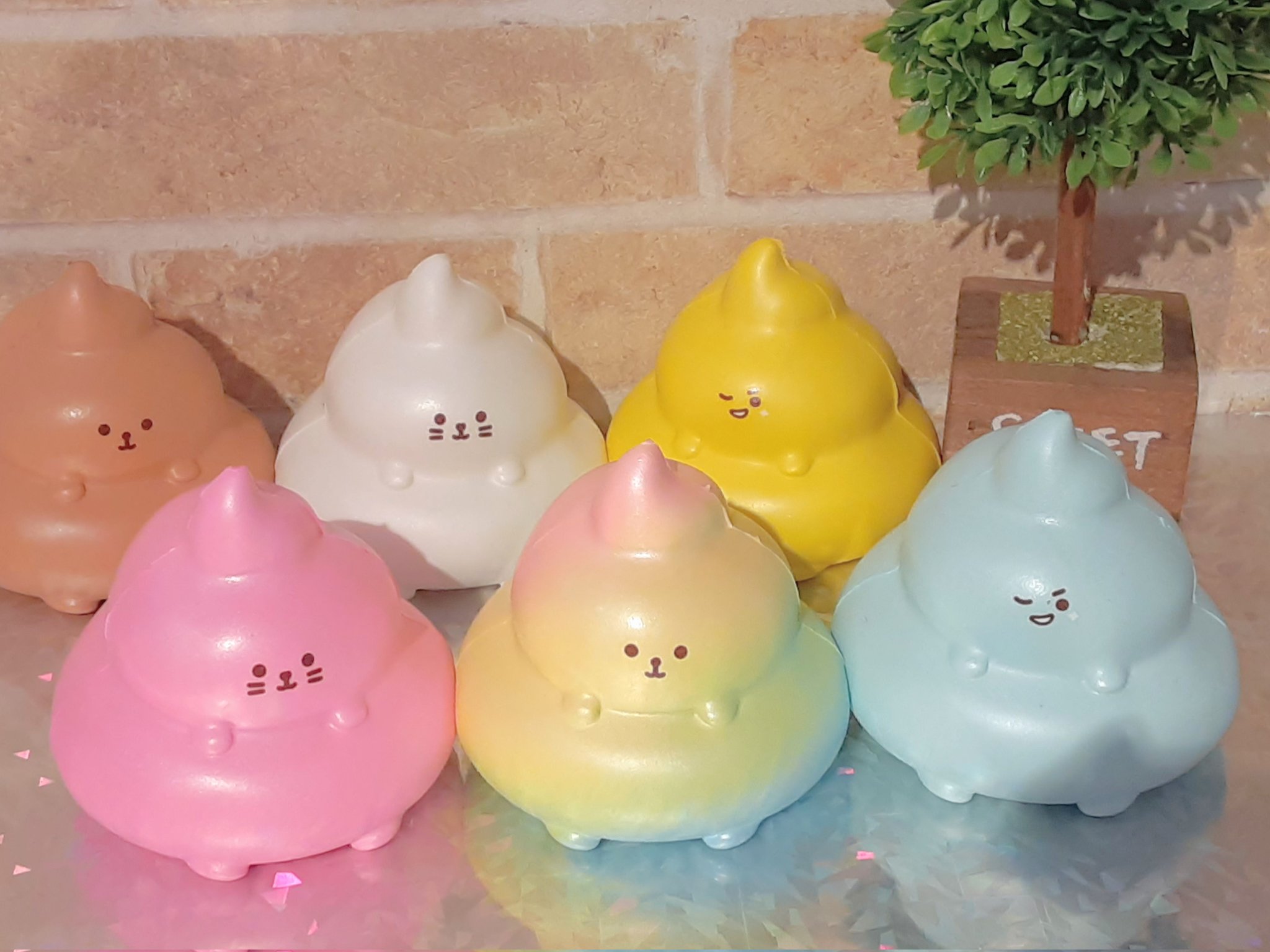 Mooosh Squishy 原宿 ブルーム公式 スクイーズ専門店 今日のご紹介はこちら あっちこっちうんち 1 100 税込 表情がかわいい ブルーム モッシュ スクイーズ 癒し 春休み 原宿 ４月 T Co Meyzb1w9mq Twitter