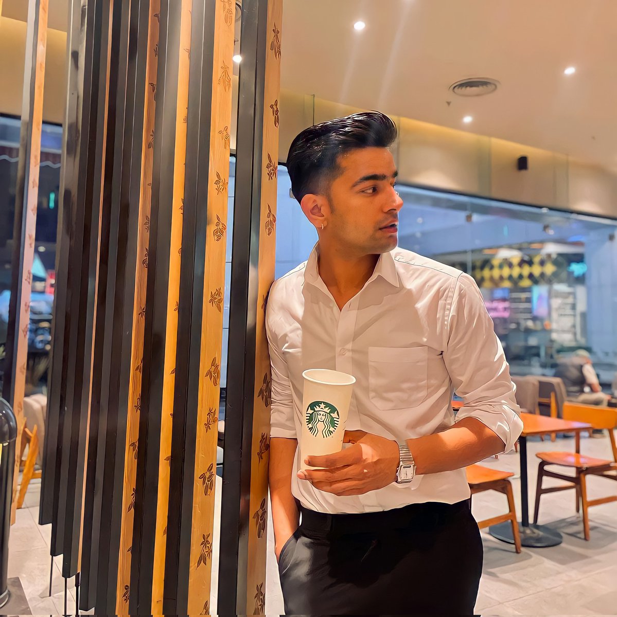 manakoyeee's tweet photo. If a boy like him starts proposing me to kaun NAAH bolega :(
#jassmanak #jaddy #welcomemanak #naah https://t.co/HY8DREEqEf
