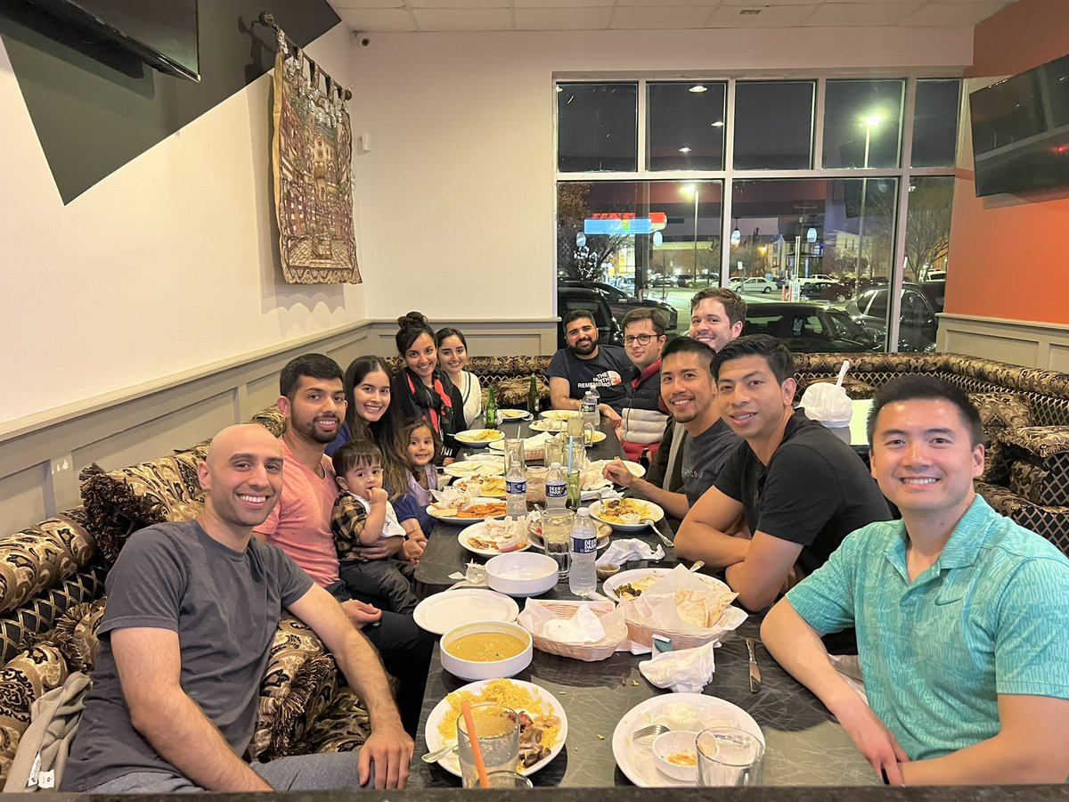 doctornikkid's tweet photo. Ramadan Mubarak! Weekly fellows' hang out was extra special this time featuring @omershahab ๐ถ๐ป ! #FellowshipFam #GITwitter #WorkHardEatLots ๐ https://t.co/3TOXsU7Tyf