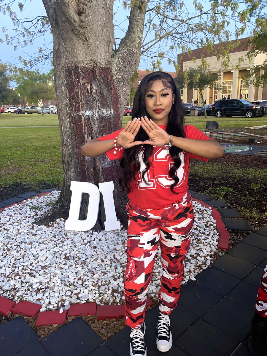it will ALWAYS be your dream to wear my crimson &amp; cream ❤️🐘🔺