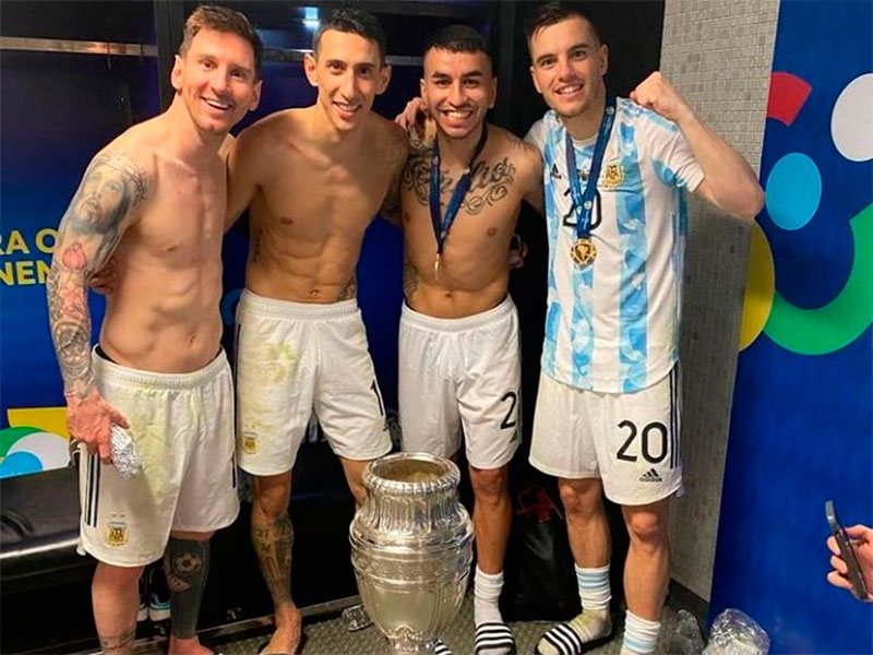 marco68929751's tweet photo. @Juliansz 2 jugadores pero queee jugadores https://t.co/KXSwy8TIgj