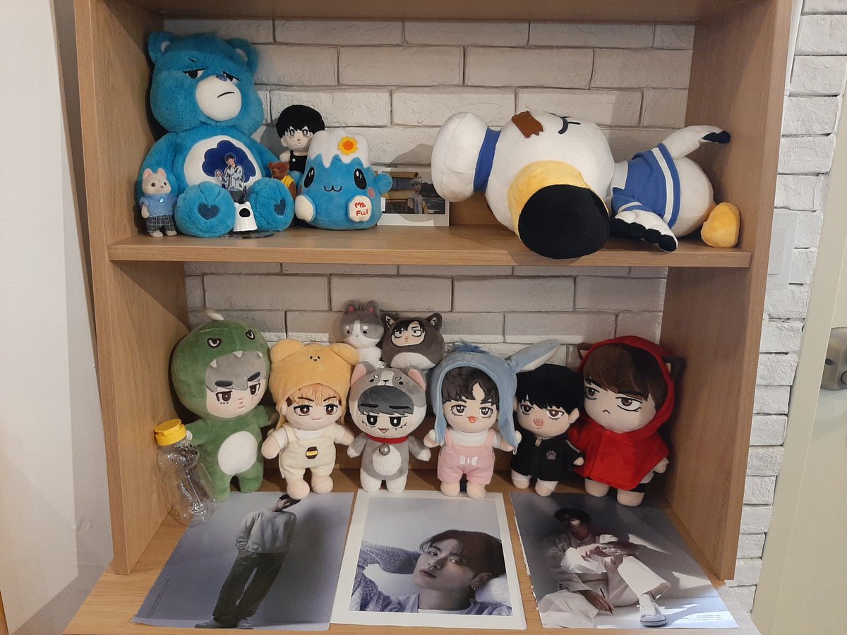 asset97's tweet photo. 입구부터 주내가 반겨줘서 감사합니다 두근두근❤ 들어가니 팬들 많이 계셔서 자리 빌때마다 빠르게 한컷씩 찍기📸
주내로 예쁘게 가득 꾸며진 공간이라 주내박물관에 온 줄❣
#스물여섯의_준회에게
#Shining_JUNHOEday
#다들잘지내죠_오늘준회생일
#26thSpringWithJunhoe
#구준회 #具晙会 #ジュネ https://t.co/IbdXlJRrsu