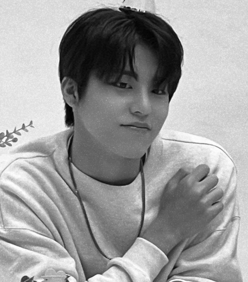 luxepjw's tweet photo. crush ko po si park jeongwoo <3

#TMSD #TeumeSelcaDay #TreasureMakerSelcaDay #teuface @treasuremembers https://t.co/MtWDMAWcMl
