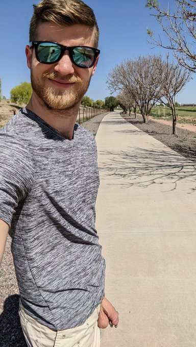 Went for a walk ? #gays #gaycock #gayexhib #teamexhib #gayotter #gayoutdoors https://t.co/dRydmmTgO2