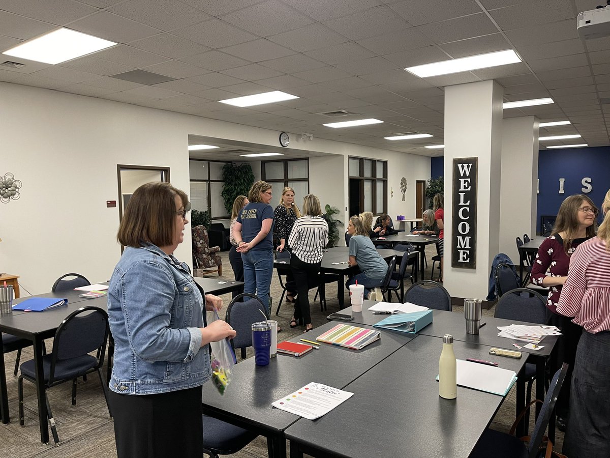 MarkBWeatherly's tweet photo. Our @MontgomeryISD inaugural Leadership Academy concluded today. We are so thankful for their participation and making us stronger!  #BetterTogether https://t.co/qKuFrfinzz