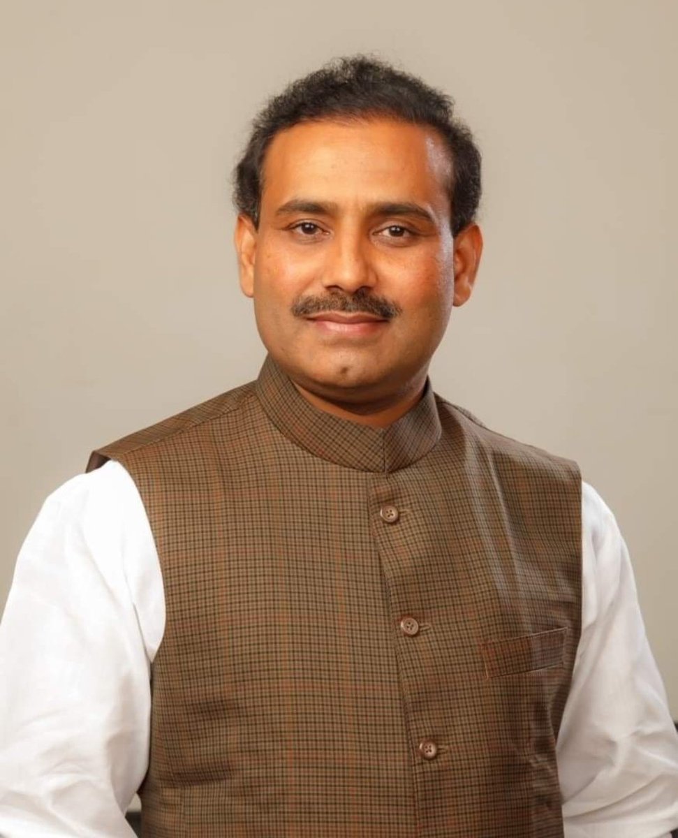 Mpsc_Andolan's tweet photo. #भ्रष्टआरोग्यभरती
आज जागतिक आरोग्य दिवस आहे @rajeshtope11 साहेब या दिवशी तरी जाहीर करा भ्रष्ट आरोग्य भरती आम्ही रद्द करतोय व नव्याने 1 महिन्याच्या आत परीक्षा घेतोय म्हणून. आम्हाला समजले आहे की काही दलाल परीक्षा रद्द होऊ नये म्हणून प्रयत्न करताय त्यामुळे उशीर होत आहे खरे आहे का? https://t.co/jSwmD8gvRL