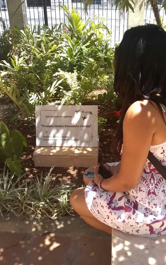 bea_azurduy's tweet photo. Esta tierra ha parido tanta belleza...
Cómo no estar orgullosa?!❤
#YConTwitterYo rindo homenaje a Ernesto Rancaño, grandísimo artista plástico cubano.
#DeZurdaTeam 
#Cuba https://t.co/AUvlVnDB5u