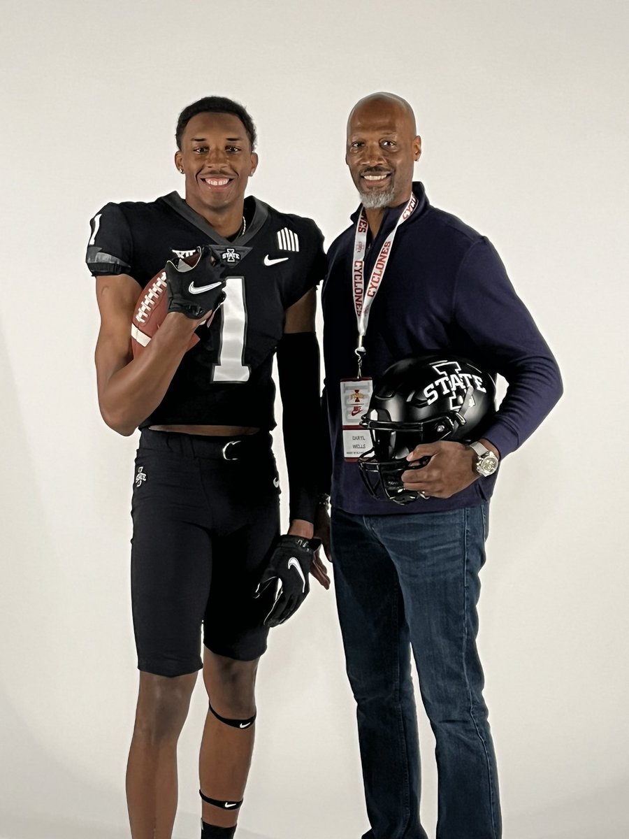 BT1️⃣ tweet media