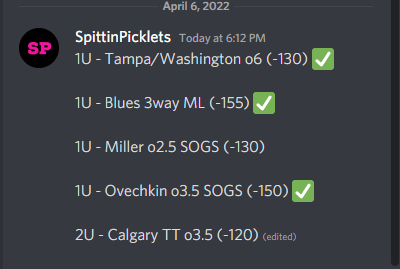 capointhecut's tweet image. my guy @SpittinPicklets dropping nukes in the discord 💰

hockey plays posted here:discord.gg/mrmYBd7H