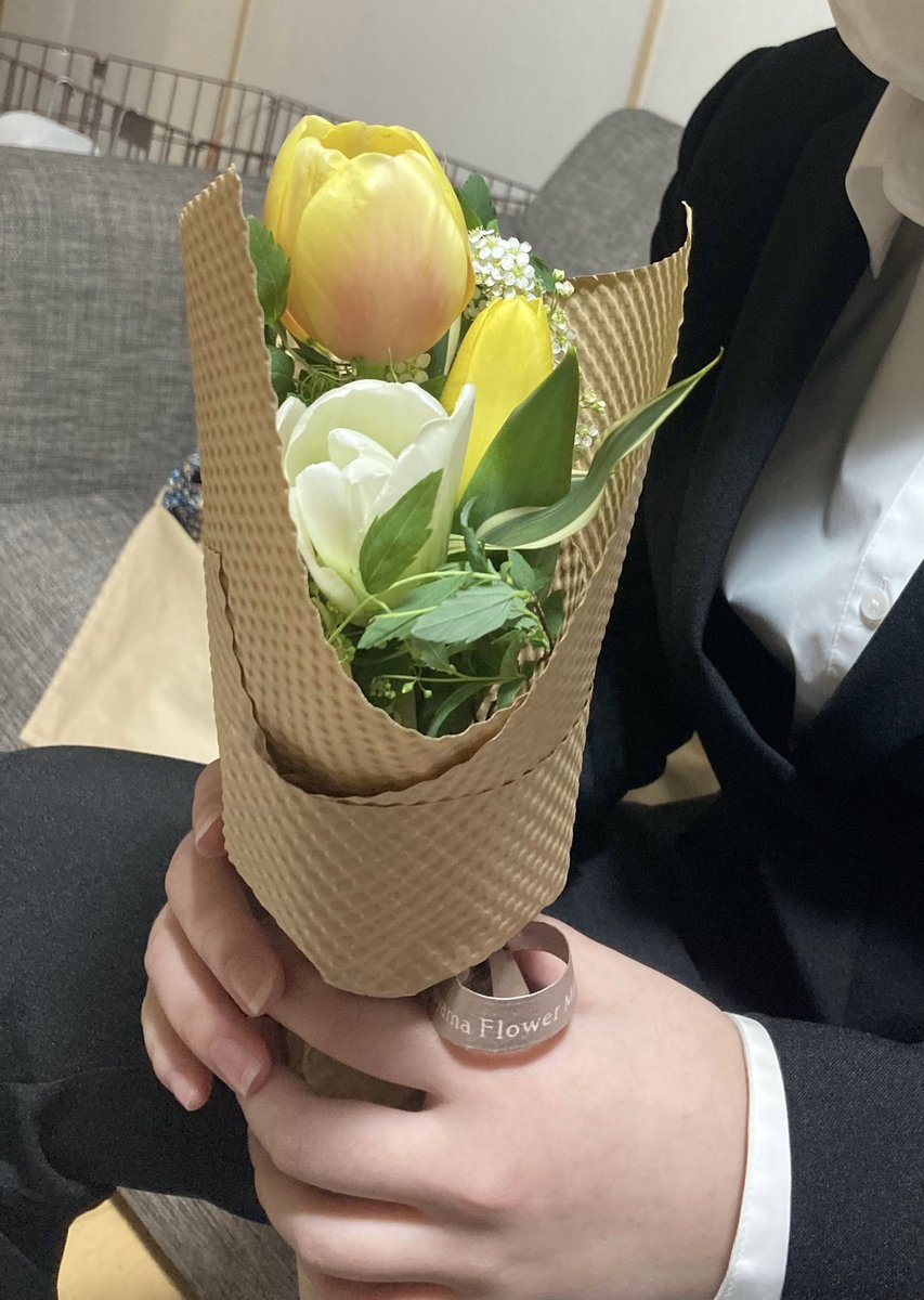 ctheron97's tweet photo. 昨日は娘の専門学校の入学式でした。
夢に向かって頑張ってね… https://t.co/somwvrSzNr
