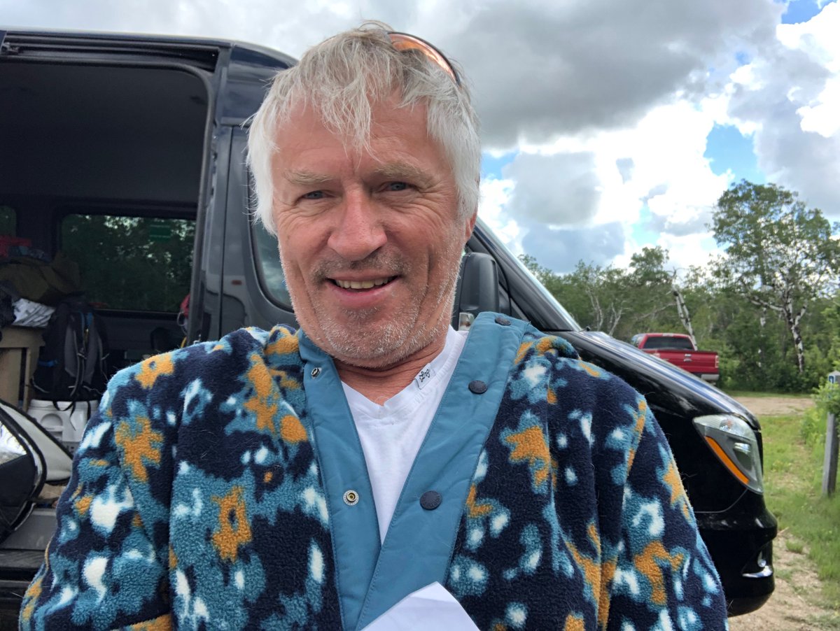 Lean_tobe_Green's tweet photo. There are 2 kinds of #Green It takes one to influence the other. We need to #ThinkBig  like @ElonMusk so we can take #BigSteps for #ClimateAction to #GetGreenDone All new homes #NetZero by 2025 All new car sales #EV or alternative by 2030. Order yours NOW! https://t.co/CoPsMMvnJt
