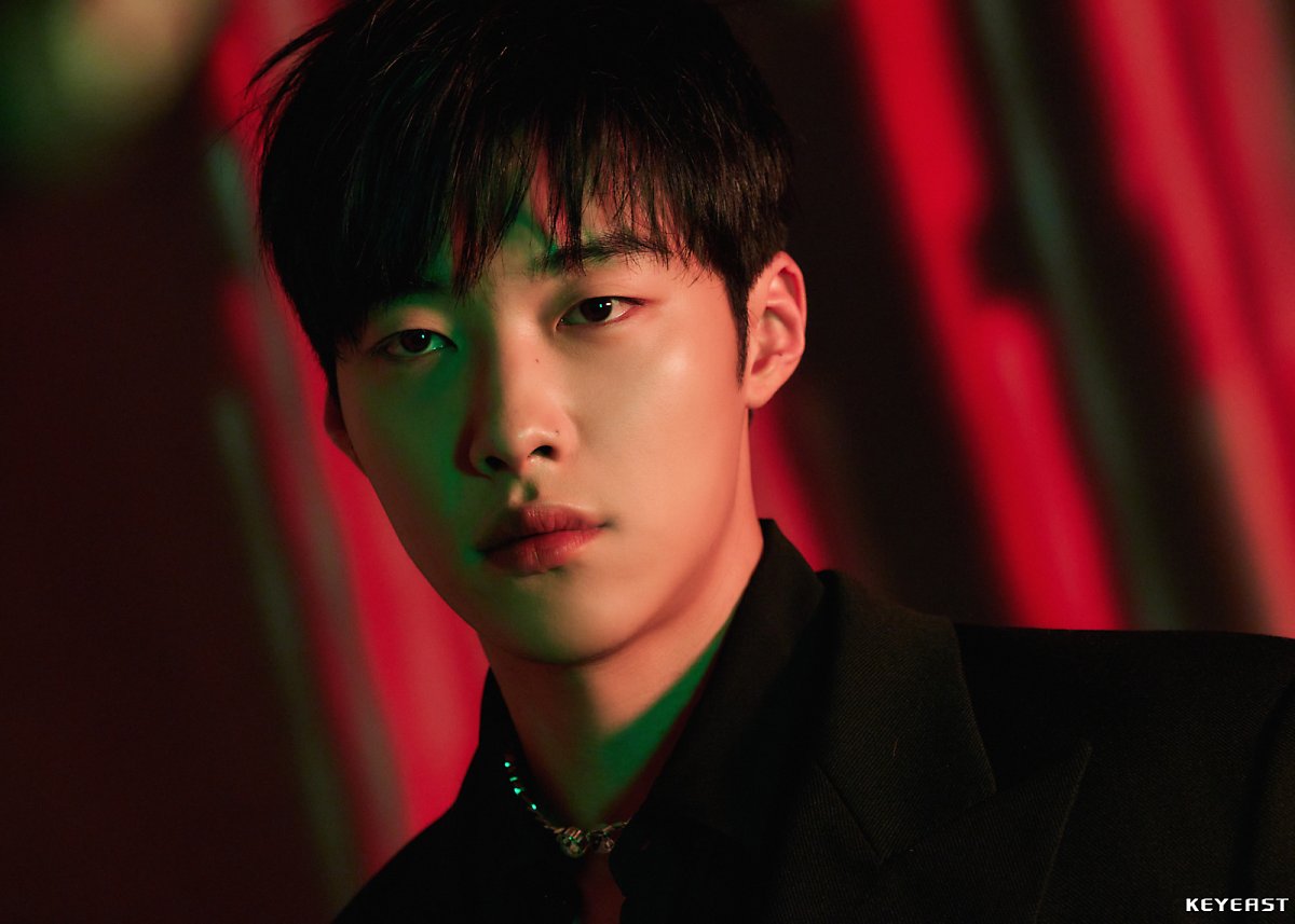 woodohwan_jp's tweet photo. BLOG更新🖋️
「ウ・ドファンの香港旅行単独公開」
KEYEASTのNAVERPOST翻訳版をBLOGにアップしました！
▶https://t.co/a7HTH1zLv5
※BLOGは会員限定コンテンツとなります。
#ウ・ドファン #우도환 #woodohwan #dohwaney https://t.co/B31xSV6Ztx