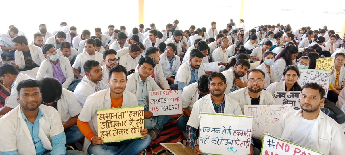 सफ़ेद कोट की शांति।
अब लाएगी क्रांति ॥
Strike Day-6 #VetUnity 
#Increase_UP_vets_stipend
#Duvasu_Vet_Stipend #SVPUAT_Meerut 
<a href="/myogiadityanath/">Yogi Adityanath</a> <a href="/GirishPandy/">Girish Kumar Pandey</a> <a href="/MrityunjayUP/">Mrityunjay Kumar</a> <a href="/SURYA_NBT/">surya p shukla</a> <a href="/TanseemHaider/">Tanseem Haider तनसीम हैदर</a> <a href="/shalabhmani/">Dr. Shalabh Mani Tripathi</a> <a href="/ptshrikant/">Shrikant Sharma</a> <a href="/dharampalbjpmla/">Dharampal Singh</a>