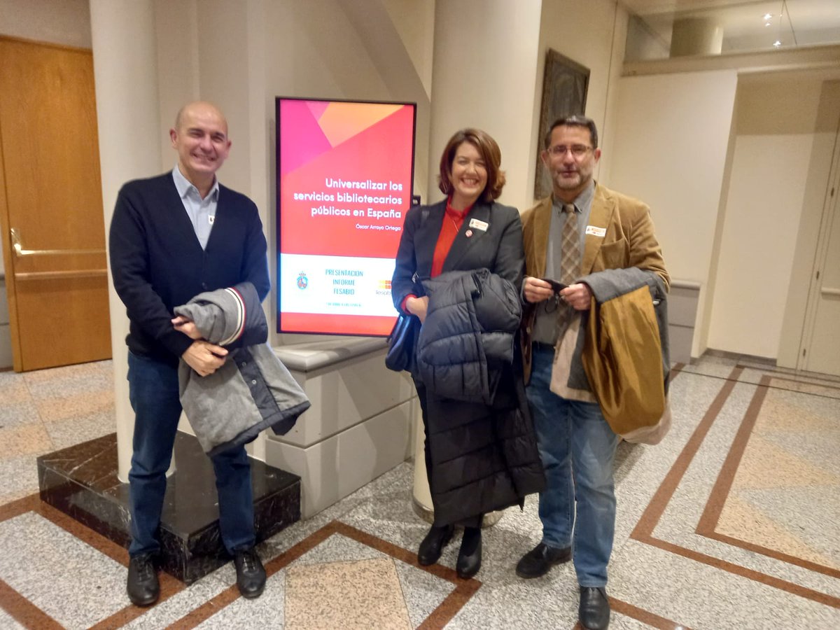 rebiun's tweet photo. 🏛️ REBIUN acompaña a @fesabid con @cirollueca director de la @UOCbiblioteca , @agalangall director de la @BibliotecaUCLM y @ConsuGallegoLib desde la Secretaría técnica de #REBIUN 
#BibliotecasenelSenado https://t.co/yiAuqMz98u