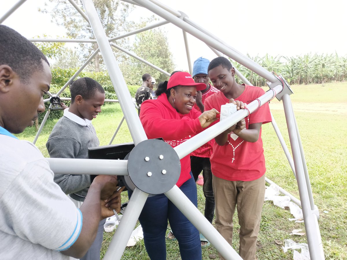 nankunda20's tweet photo. Internet Access is very important for National Development. We are happy to see progress at Nganwa High School. It's a #HelloHub that will available Free internet to students and community members.
@roketelkomug @ImagineHer2 @helloworldorg @RaisingTeensUg1 https://t.co/UT14aWSTwT