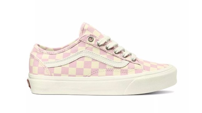itfeelstory's tweet photo. ความขี้โกงของ vans oldskool เกินไปมากก ทำสีอะไรออกมาก็เท่ก็น่ารักไปหมด สี baby blue กับลายตารางสี baby pink คือเอาเงินเราไปเลยย เพิ่งไปเช็คราคามาตอนนี้เหลือแค่ 2,240 เองจาก 2,800👀!! ต้องมีแล้วมั้ย🧢🛹 https://t.co/6ymcw1dBNO
