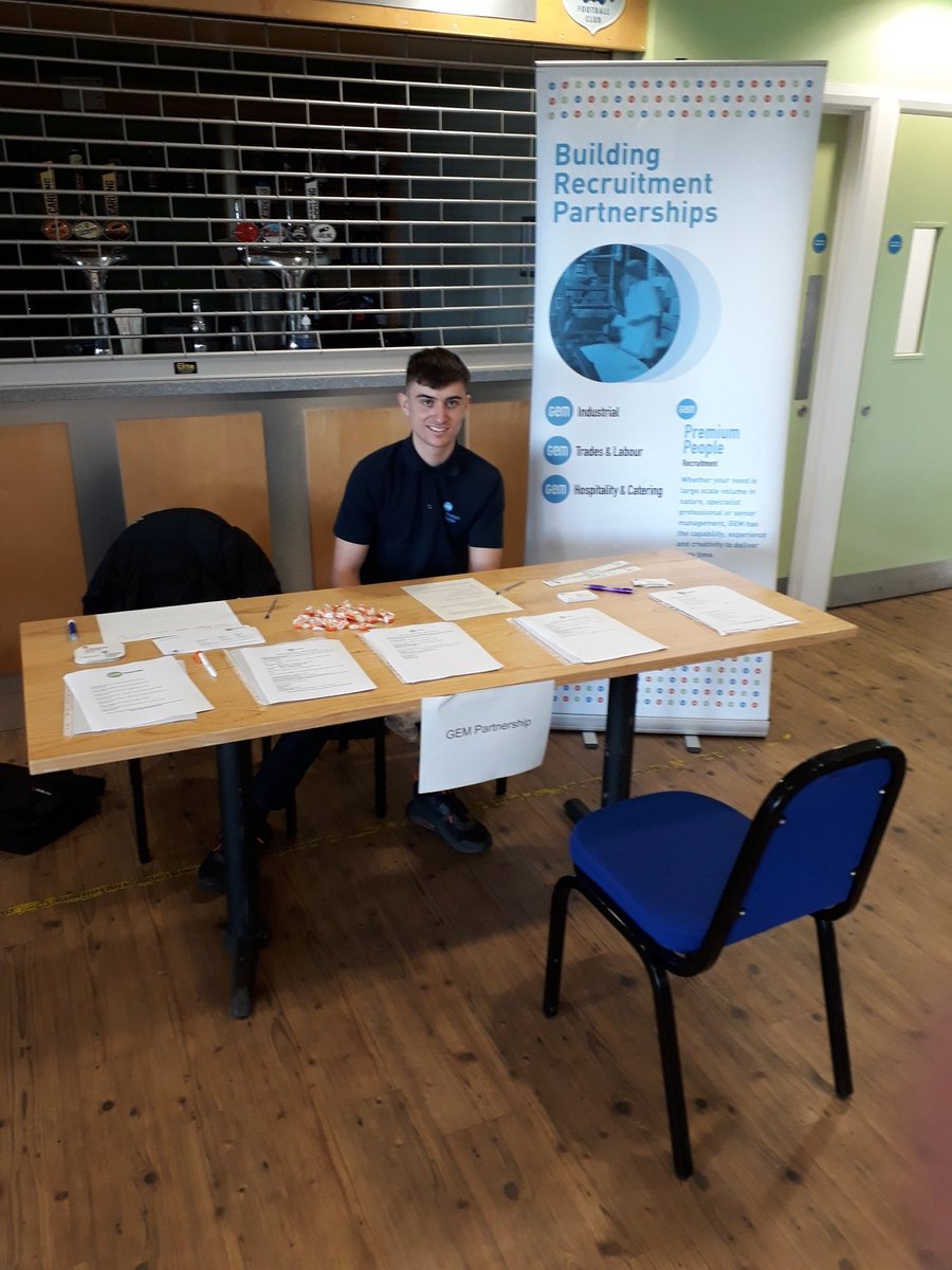 GEMPaula1's tweet photo. @JCPinDurhamTees Here today at the Job fairs in Bishop Auckland to promote the current manufacturing vacancies we have in the area as well as some apprenticeship roles with @kellyleegemtra1 and admin positons for Durham Uni https://t.co/Mi5kpdf0N7