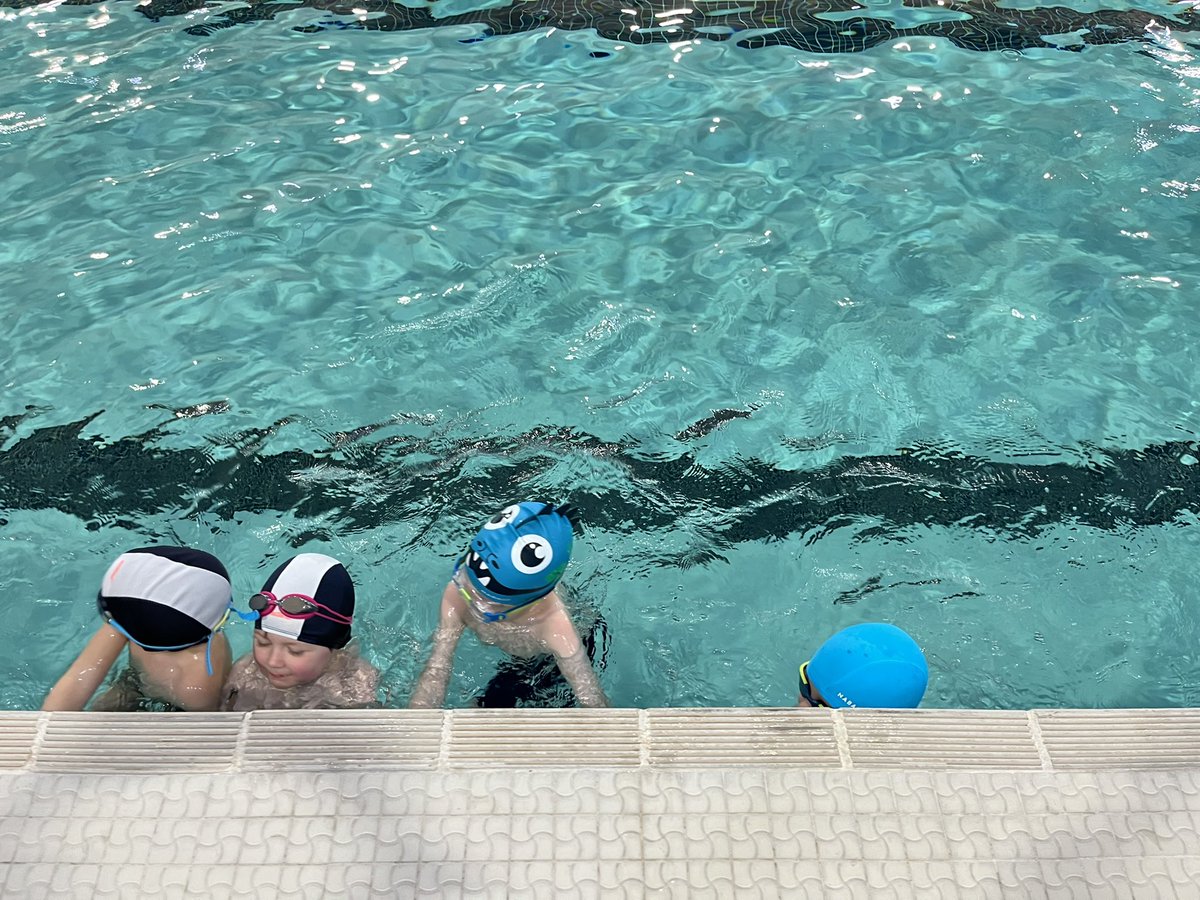 1_2_4Louvre's tweet photo. @EPievic Formation en Aisance aquatique avec Icare … progrès rapides des enfants de moyenne section et grande section @CKerrero @EtienneBarraux @Academie_Paris @KarineBarbagli @FabienMULLER8 https://t.co/0O5KKdFMMW