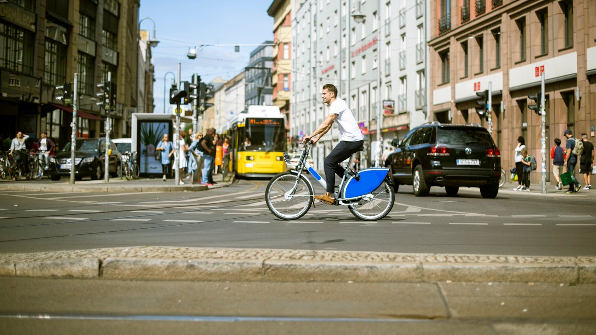 PES_CoR's tweet image. The @EU_CoR's Commission for Territorial Cohesion Policy and EU Budget is on!

🚎 Trans-European #Transport Network (Ten-T) with @IBoudineau 
🚴 #UrbanMobility with @SmetPascal  
📘 #CohesionReport with @NSarrabezolles 

📺⤵️
frontend.cor.smv.cloud/en/sessions/re…