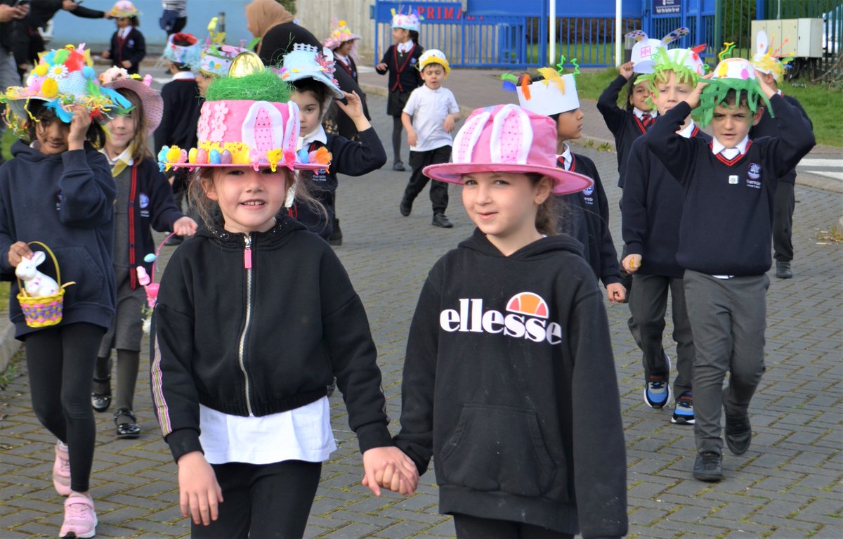 KS1 Easter bonnet parade 🐰🐣It was great to see so many parents in school this morning supporting their children to make the most wonderful Easter bonnets.