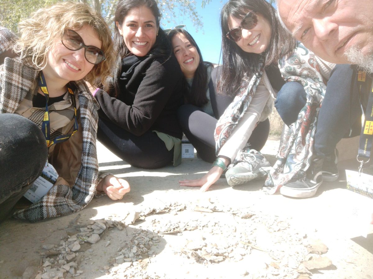 ratolidecamp's tweet photo. Avui estem treballant els reptes de l'ecoturisme a Catalunya amb horitzó 2027 al #ForumENS a través de #landart a @estanyIvarsVila https://t.co/ZTbEMfmtQJ