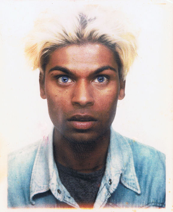 GridHeritage's tweet photo. Explore the work of George Chakravarthi, born in India and raised Catholic, his journey reflects deconstructing of learned and socially accepted definitions of the gendered body, #sexuality and #culturalidentity. @SOAS_SAI @SOAS @USSU #disapora #artexpression https://t.co/suGAY3ExQB