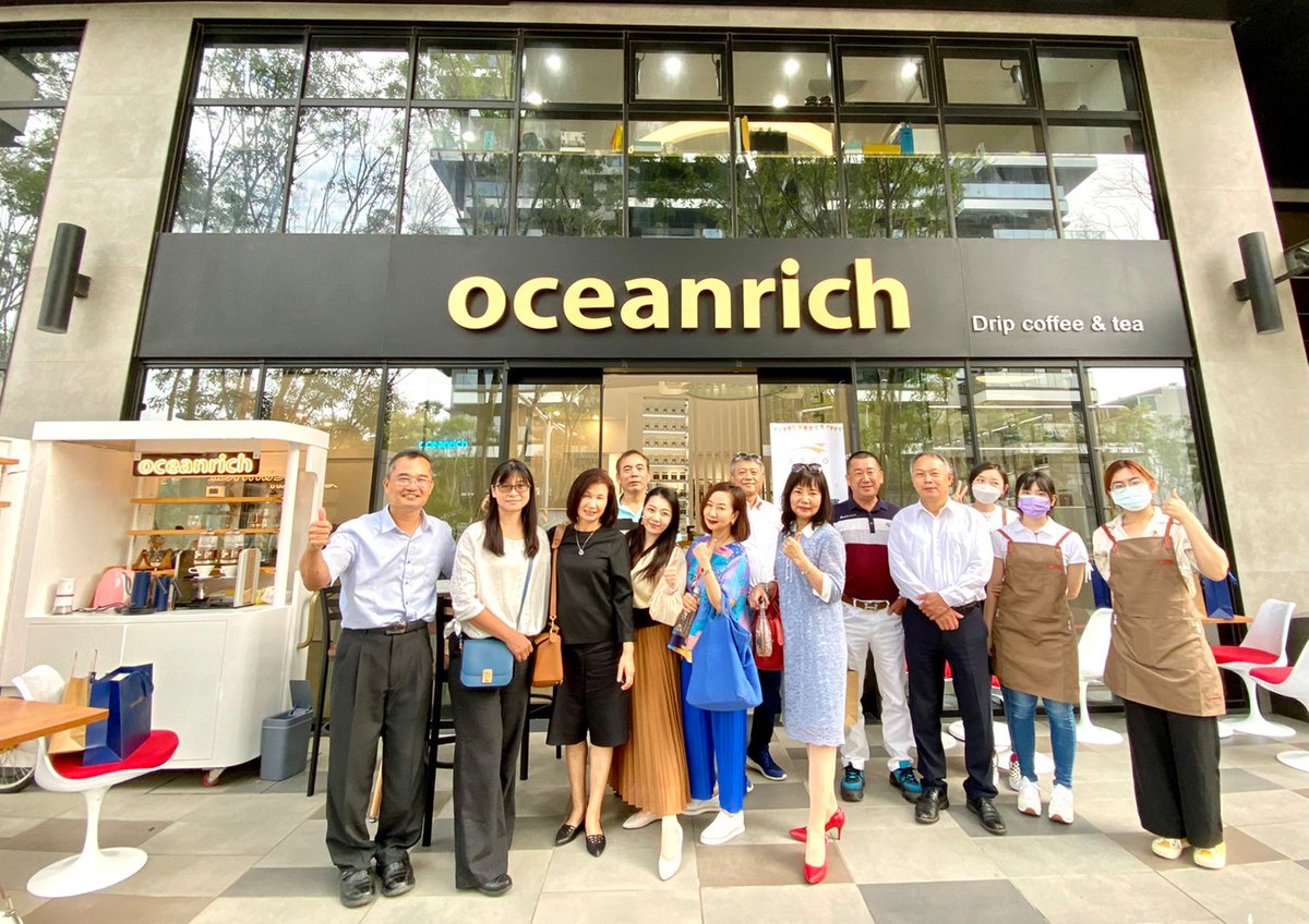 Oceanrich_'s tweet photo. Thanks Argo Yacht members for coming to oceanrich today. 😁
Hope everyone had a good time~
#coffeemaker #grinder #coffee #tea #Taiwan #Japan #Korea #USA #oceanrich https://t.co/qLWOcC1bUl