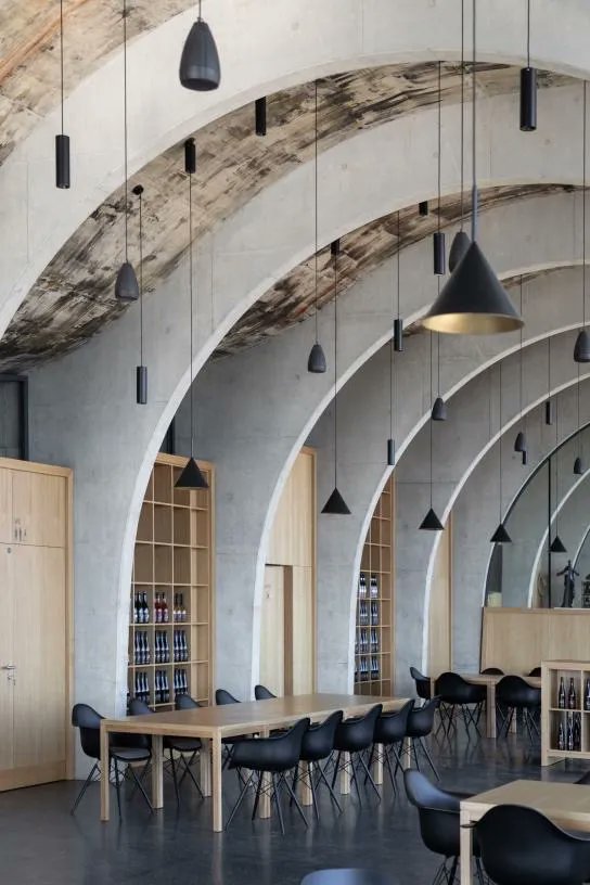 arquitect_viva's tweet photo. Enoturismo
Las nuevas catedrales del vino
Bodegas que nos invitan a viajar
Lidia Bernaus / La Vanguardia
https://t.co/VX0gdK30J0 https://t.co/OlftH7ZPKe