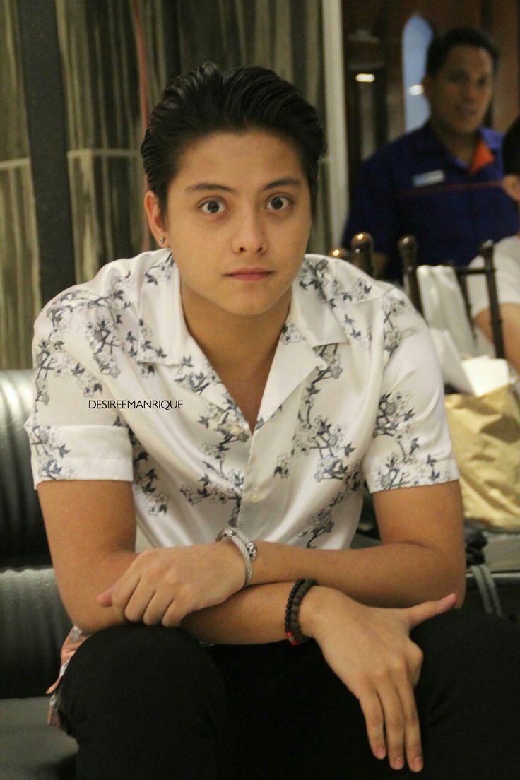 HirayaKathNiel's tweet photo. This hairstyle of Daniel Ford 💳💥💳💥💳💥 https://t.co/1S4Js7qIjW