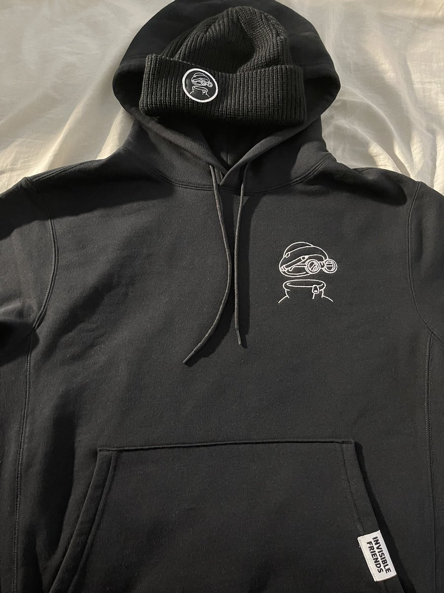 themuunin's tweet photo. Received my hoodie from @InvsbleFriends Quality is 💯
Now I want the blue one too! https://t.co/pLHCuwNwxl
