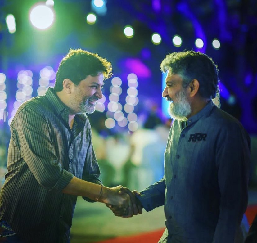 FPuCidEaQAMHeGG?format=jpg&name=900x900